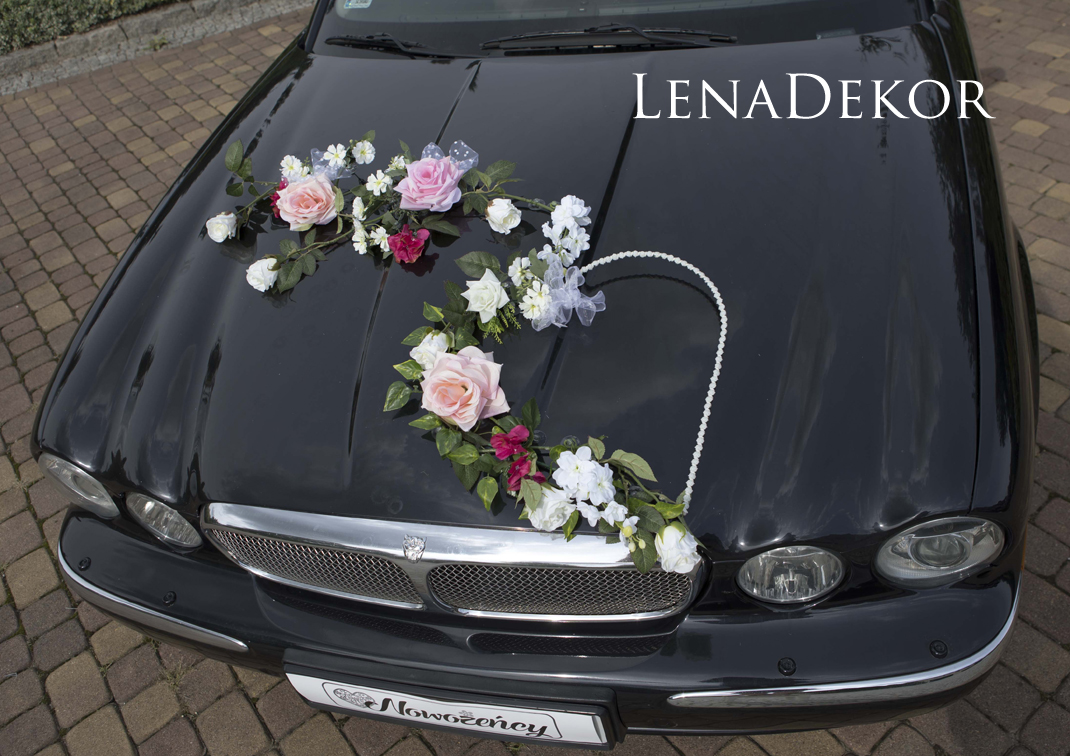 SANDRA - ślubna dekoracja na samochód ze sztucznych kwiatów