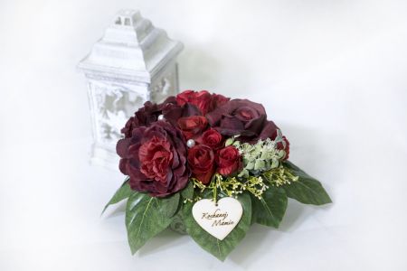 MEMORIA A17 wiązanka typu flower box na cmentarz SERCE dla mamy matki