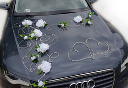 EMILA biała - stroik na samochód do ślubu