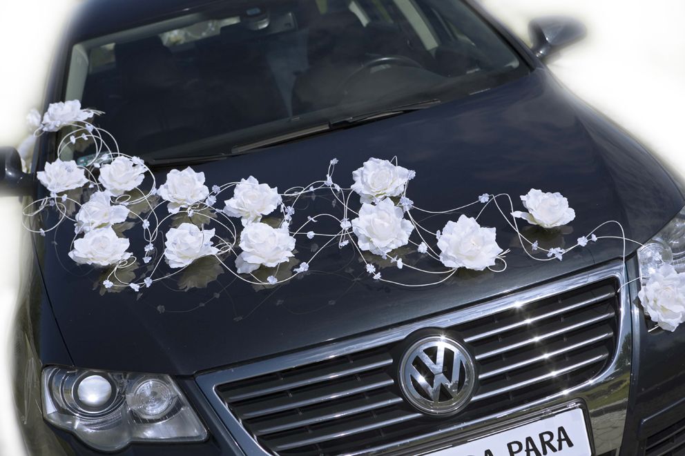 LAURA biała ozdoba ślubna na samochód