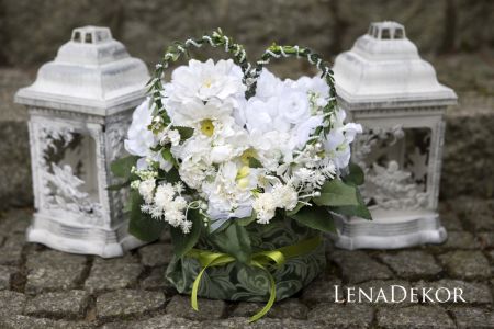 MEMORIA C8 wiązanka typu flower box na cmentarz SERCE Seria DELUXE