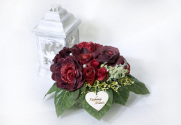 MEMORIA A17 wiązanka typu flower box na cmentarz SERCE dla mamy matki